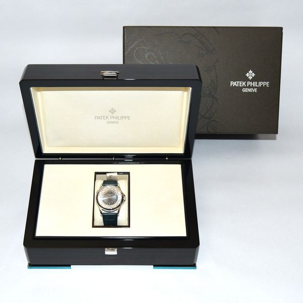 Patek Philippe World Time 5130P-001